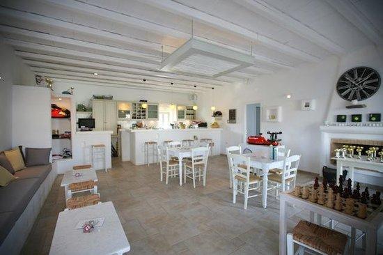 Paros Tennis Club